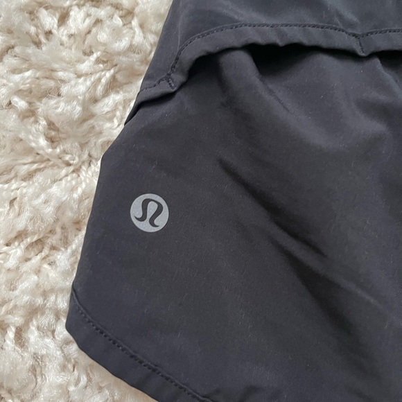 LuLuLemon shorts - Picture 4 of 5